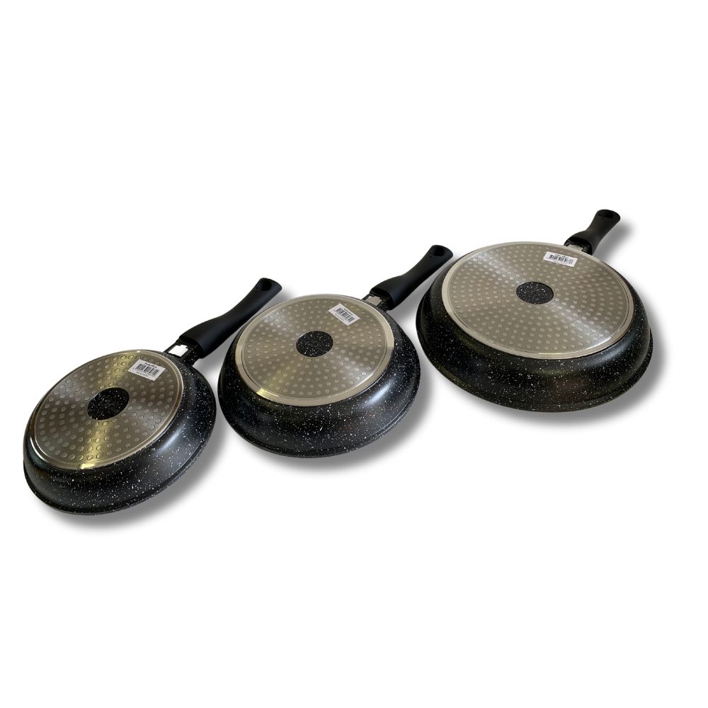 Série 3 poêles BlackStone Te Cuisine Professionnel (20/24/28 cm) retournées Série 3 poêles BlackStone Te Cuisine Professionnel (20/24/28 cm) retournées